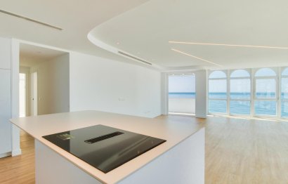 Resale - Apartment - Penthouse - Estepona - Estepona Centro