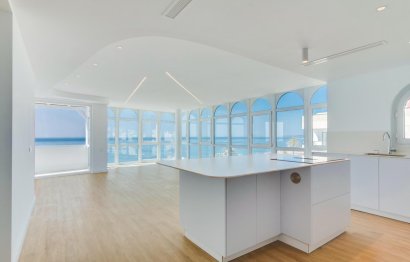 Resale - Apartment - Penthouse - Estepona - Estepona Centro