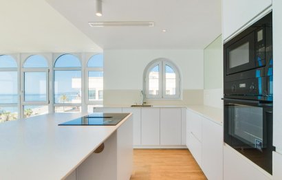 Resale - Apartment - Penthouse - Estepona - Estepona Centro