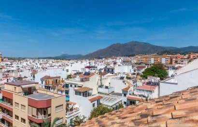 Resale - Apartment - Penthouse - Estepona - Estepona Centro
