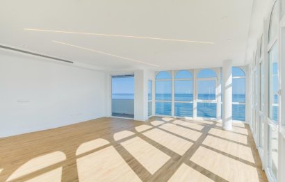 Resale - Apartment - Penthouse - Estepona - Estepona Centro