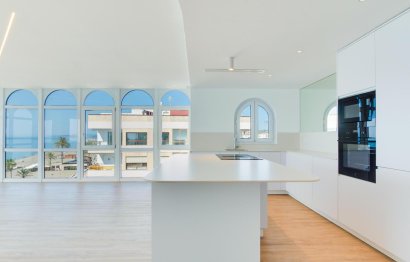 Resale - Apartment - Penthouse - Estepona - Estepona Centro