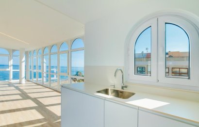Resale - Apartment - Penthouse - Estepona - Estepona Centro