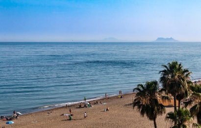 Resale - Apartment - Penthouse - Estepona - Estepona Centro