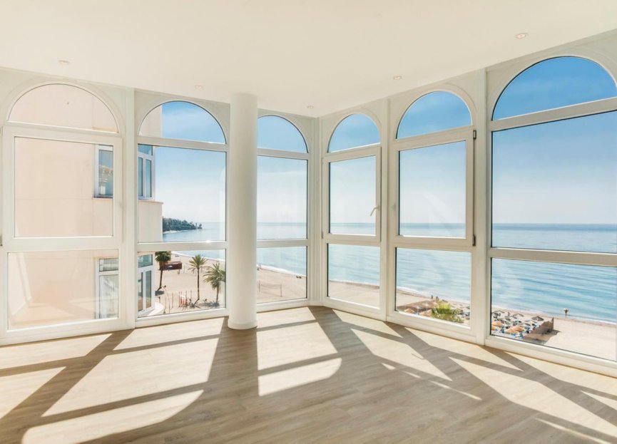 Resale - Apartment - Penthouse - Estepona - Estepona Centro