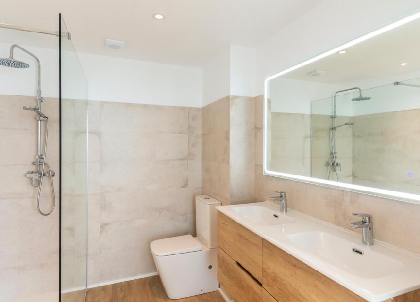 Resale - Apartment - Penthouse - Estepona - Estepona Centro