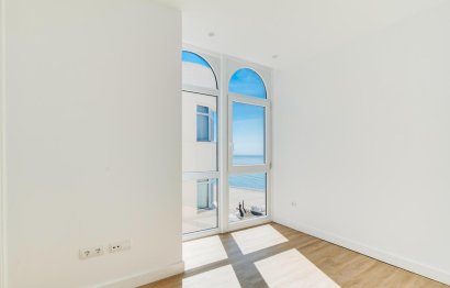 Resale - Apartment - Penthouse - Estepona - Estepona Centro