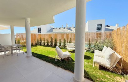 Resale - Ground floor apartment - Fuengirola - Higueron