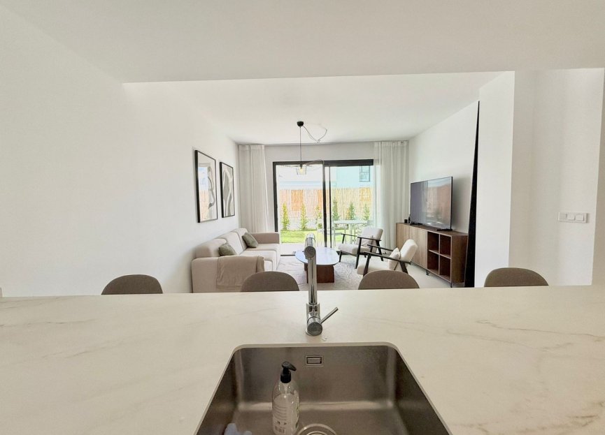 Resale - Ground floor apartment - Fuengirola - Higueron