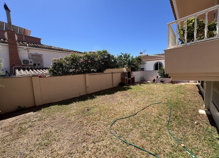 Resale - House - Semi-Detached House - Benalmádena - Benalmadena Centro