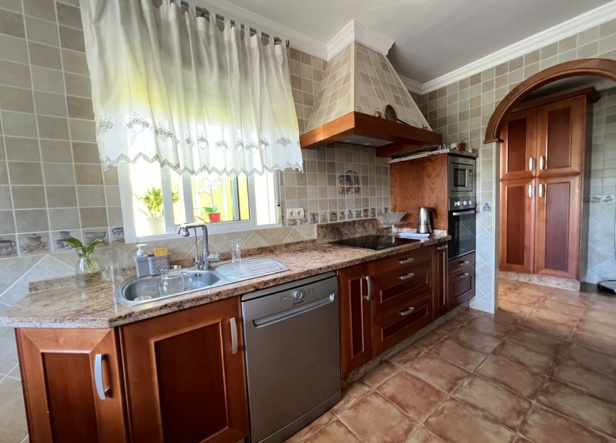 Resale - House - Semi-Detached House - Benalmádena - Benalmadena Centro