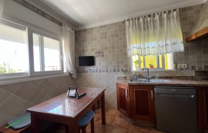 Resale - House - Semi-Detached House - Benalmádena - Benalmadena Centro