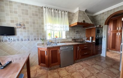 Resale - House - Semi-Detached House - Benalmádena - Benalmadena Centro