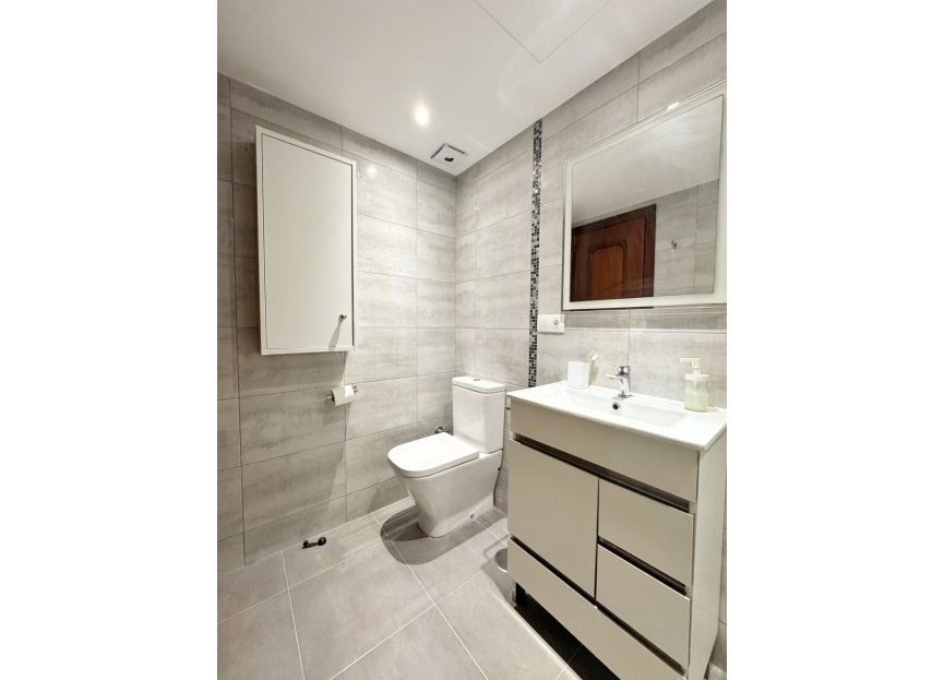 Resale - Apartment - Middle Floor Apartment - Fuengirola - Fuengirola Centro