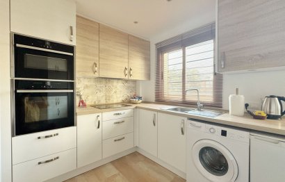 Resale - Apartment - Middle Floor Apartment - Fuengirola - Fuengirola Centro