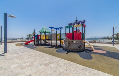 Resale - Apartment - Top Floor Apartment - Marbella - Marbella Centro