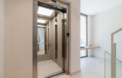 Reventa - House - Detached Villa - Marbella - Nueva Andalucia