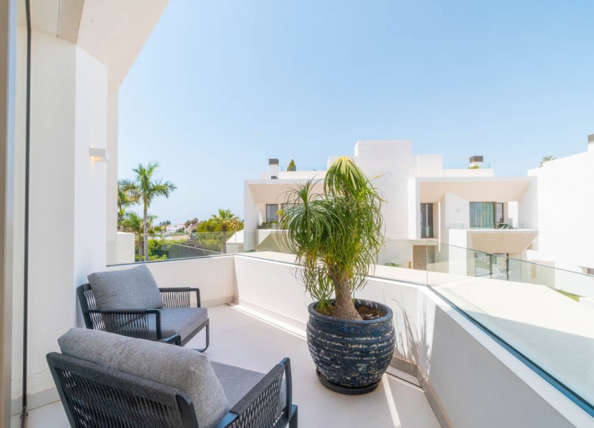 Reventa - House - Detached Villa - Marbella - Nueva Andalucia