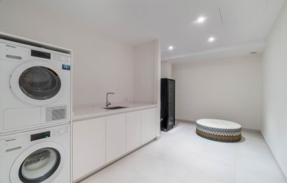 Reventa - House - Detached Villa - Marbella - Nueva Andalucia