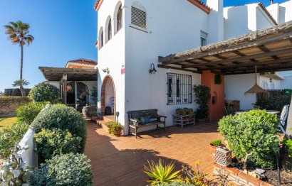 Resale - House - Townhouse - Casares - Casares Centro