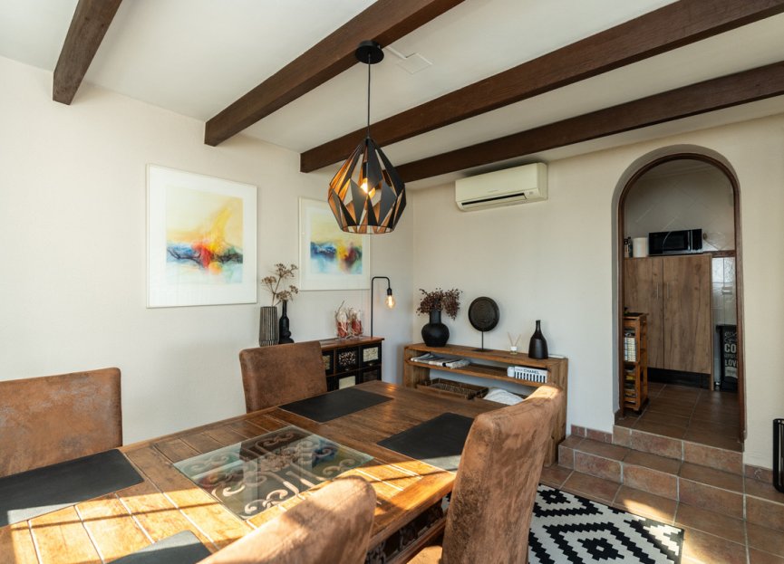 Resale - House - Townhouse - Casares - Casares Centro