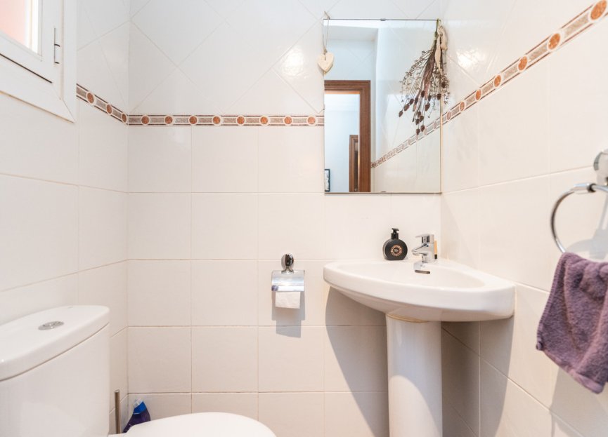 Resale - House - Townhouse - Casares - Casares Centro