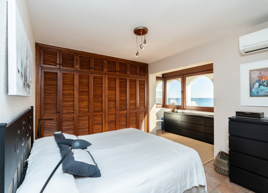 Resale - House - Townhouse - Casares - Casares Centro