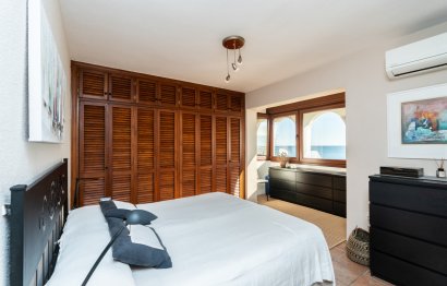 Resale - House - Townhouse - Casares - Casares Centro