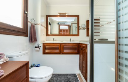 Resale - House - Townhouse - Casares - Casares Centro