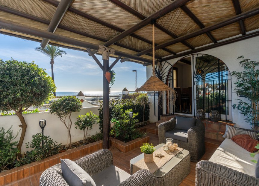 Resale - House - Townhouse - Casares - Casares Centro