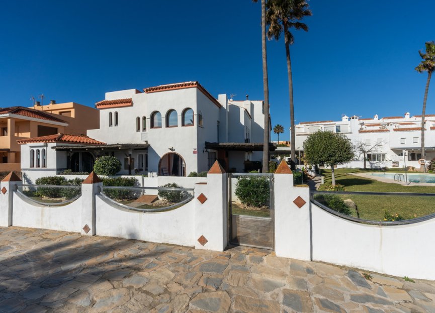 Resale - House - Townhouse - Casares - Casares Centro