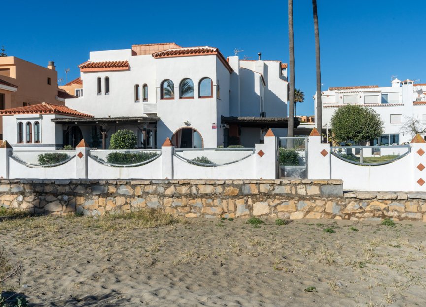 Resale - House - Townhouse - Casares - Casares Centro