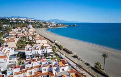 Resale - House - Townhouse - Casares - Casares Centro