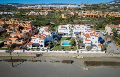 Resale - House - Townhouse - Casares - Casares Centro