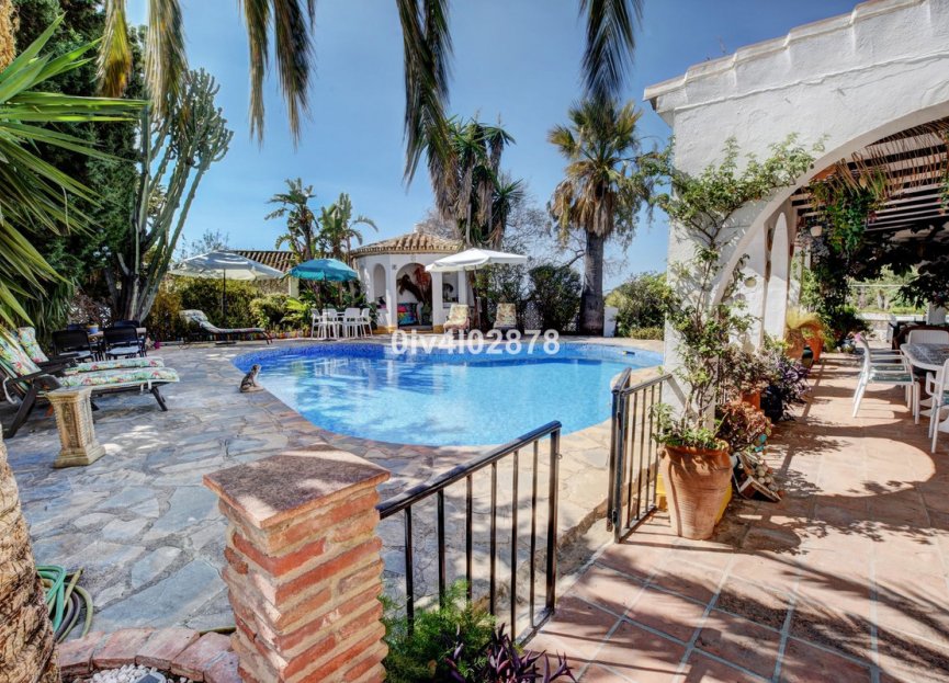 Resale - House - Detached Villa - Benalmádena - Benalmadena Pueblo