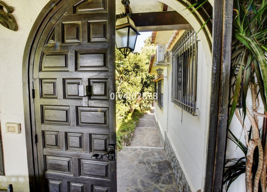 Resale - House - Detached Villa - Benalmádena - Benalmadena Pueblo