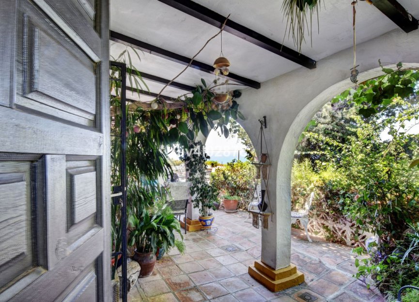 Resale - House - Detached Villa - Benalmádena - Benalmadena Pueblo