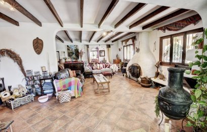 Resale - House - Detached Villa - Benalmádena - Benalmadena Pueblo