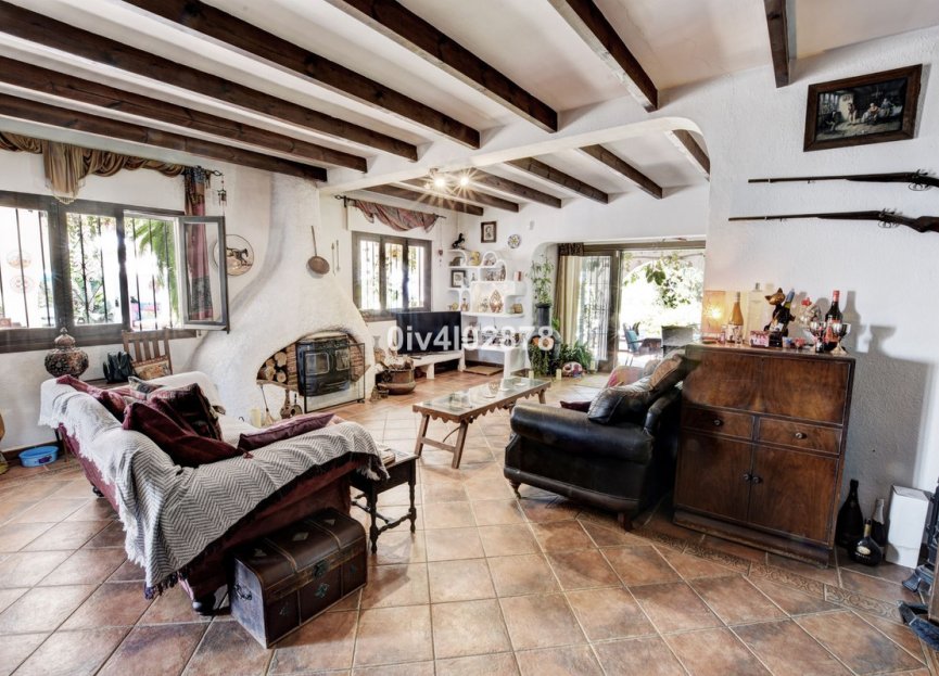 Resale - House - Detached Villa - Benalmádena - Benalmadena Pueblo