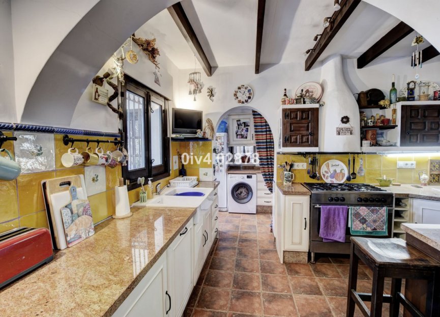 Resale - House - Detached Villa - Benalmádena - Benalmadena Pueblo