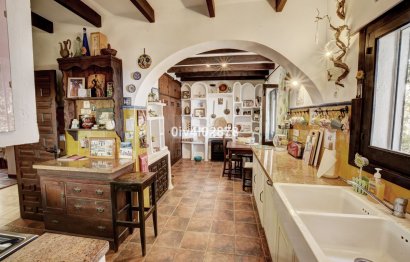 Resale - House - Detached Villa - Benalmádena - Benalmadena Pueblo