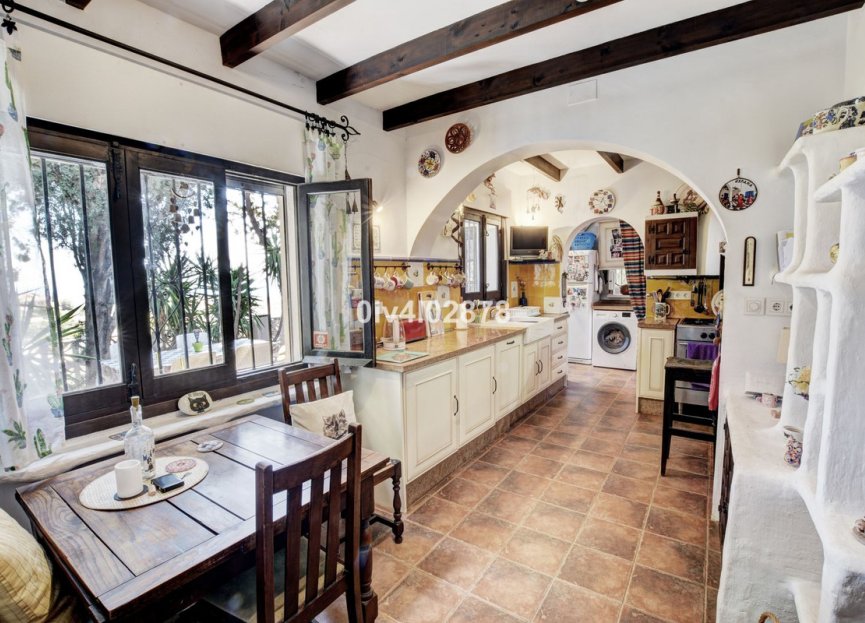 Resale - House - Detached Villa - Benalmádena - Benalmadena Pueblo