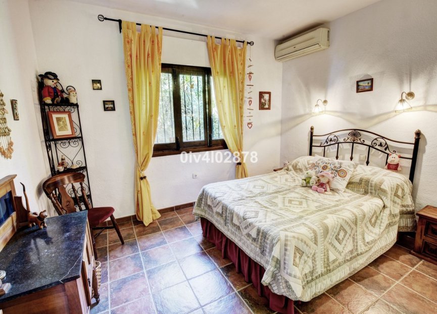 Resale - House - Detached Villa - Benalmádena - Benalmadena Pueblo