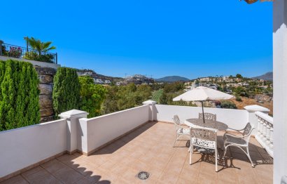 Reventa - House - Detached Villa - Benahavís - Benahavís Centro