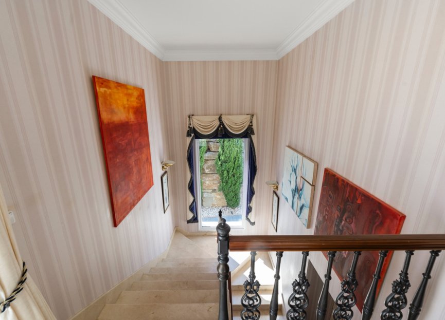 Reventa - House - Detached Villa - Benahavís - Benahavís Centro