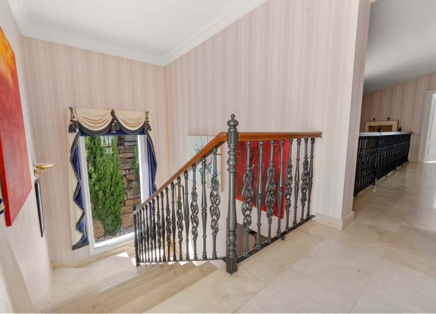 Reventa - House - Detached Villa - Benahavís - Benahavís Centro