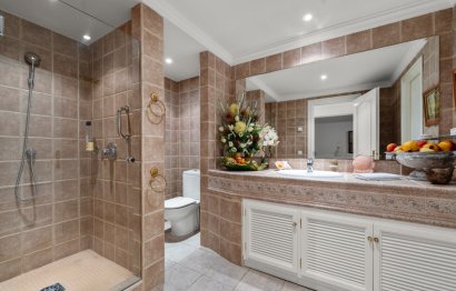 Reventa - House - Detached Villa - Benahavís - Benahavís Centro