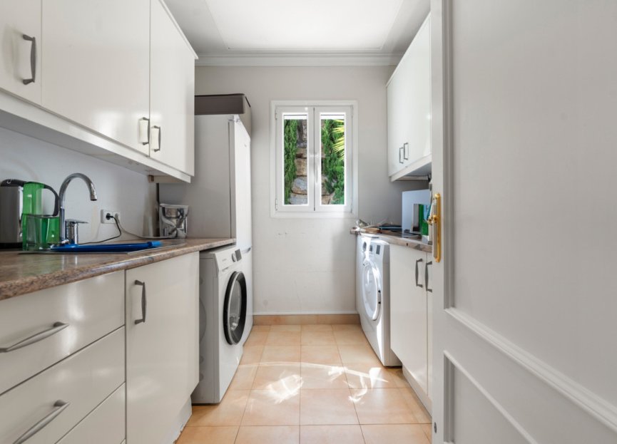 Reventa - House - Detached Villa - Benahavís - Benahavís Centro