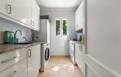 Reventa - House - Detached Villa - Benahavís - Benahavís Centro