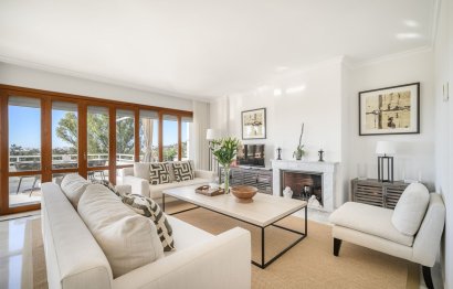 Resale - Apartment - Middle Floor Apartment - Marbella - Nueva Andalucia